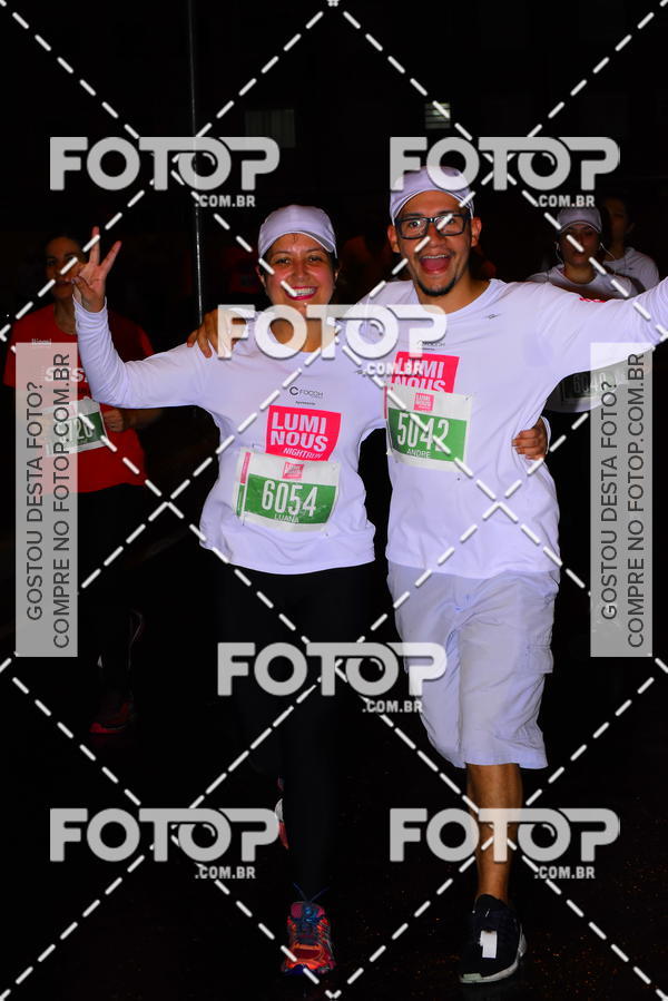 Buy your photos of the eventLuminous Run on Fotop