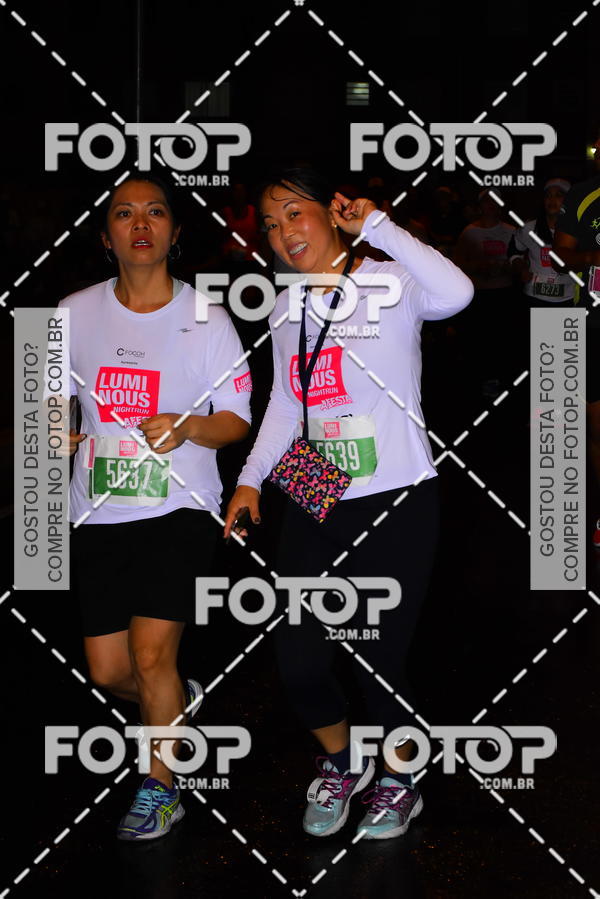 Buy your photos of the eventLuminous Run on Fotop