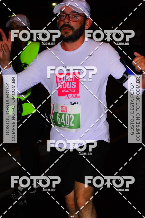 Buy your photos of the eventLuminous Run on Fotop