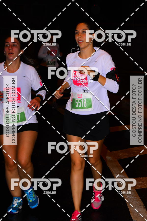 Buy your photos of the eventLuminous Run on Fotop