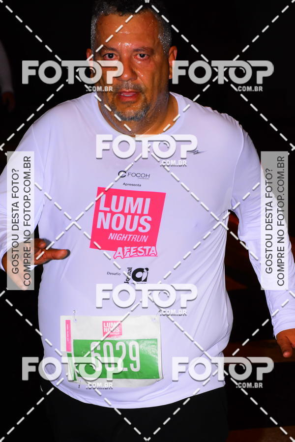 Buy your photos of the eventLuminous Run on Fotop