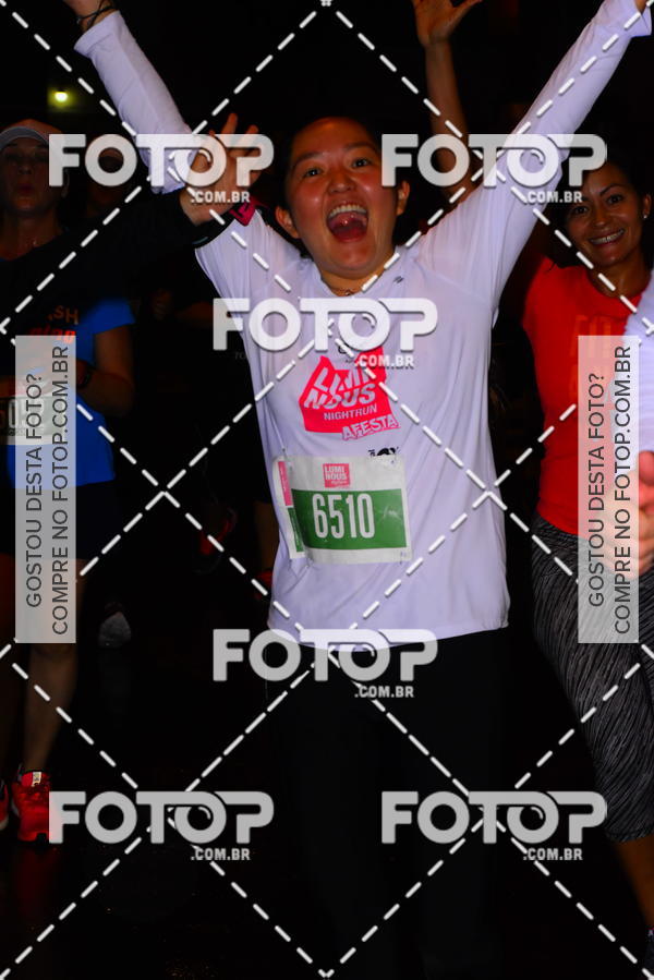 Buy your photos of the eventLuminous Run on Fotop