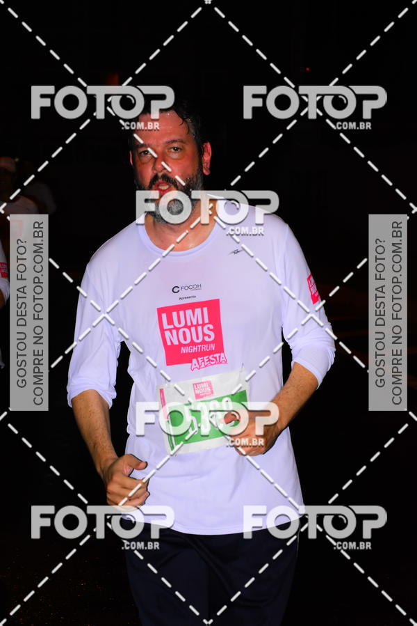 Buy your photos of the eventLuminous Run on Fotop