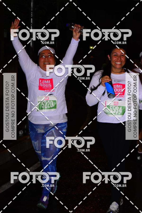 Buy your photos of the eventLuminous Run on Fotop