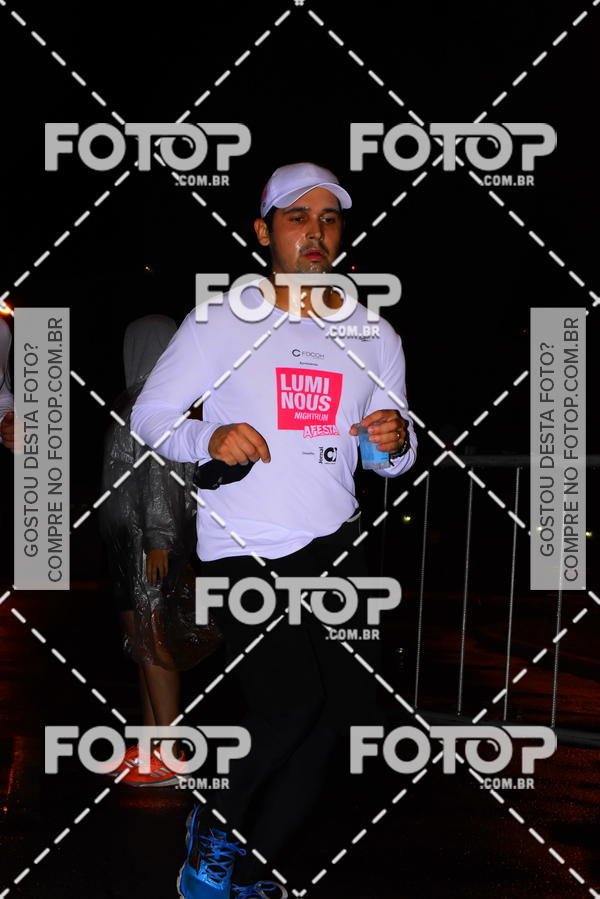 Buy your photos of the eventLuminous Run on Fotop