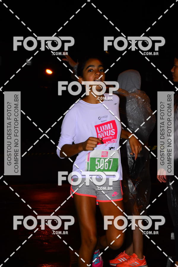 Buy your photos of the eventLuminous Run on Fotop