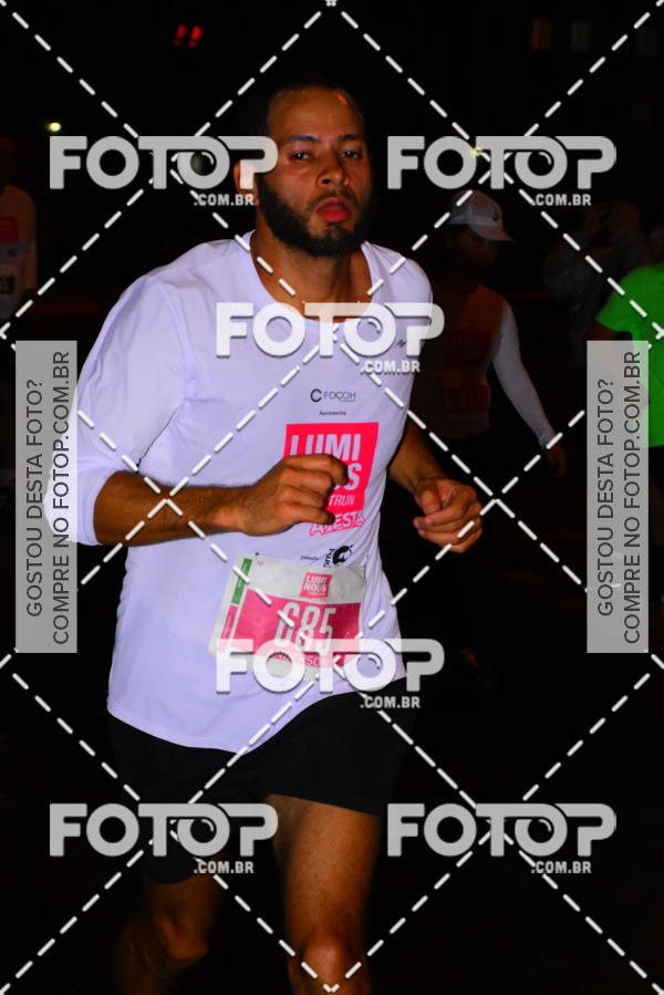 Buy your photos of the eventLuminous Run on Fotop