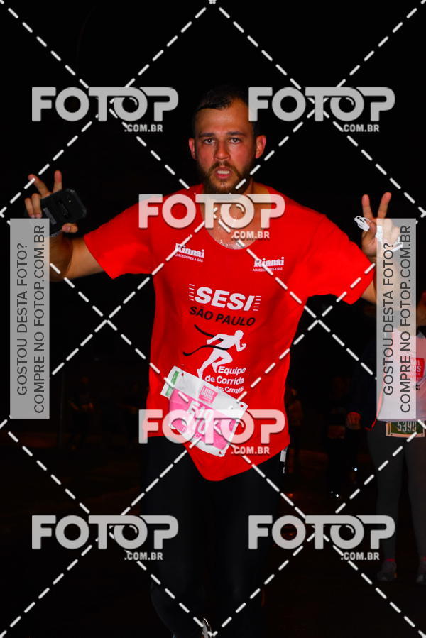 Buy your photos of the eventLuminous Run on Fotop