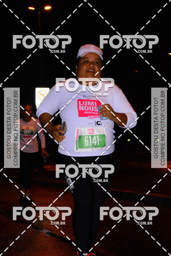 Buy your photos of the eventLuminous Run on Fotop