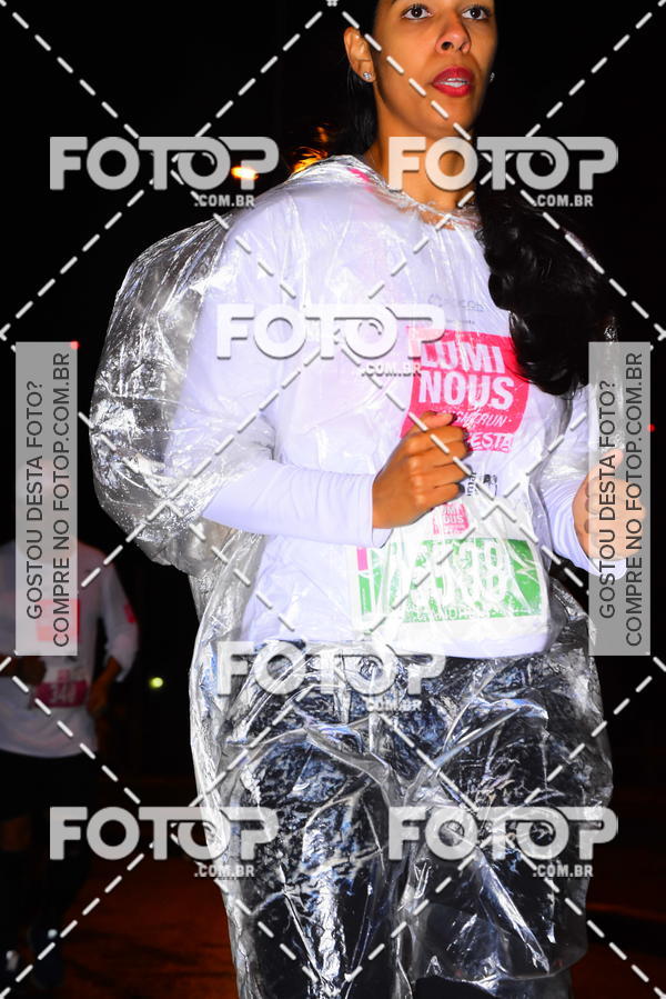 Buy your photos of the eventLuminous Run on Fotop