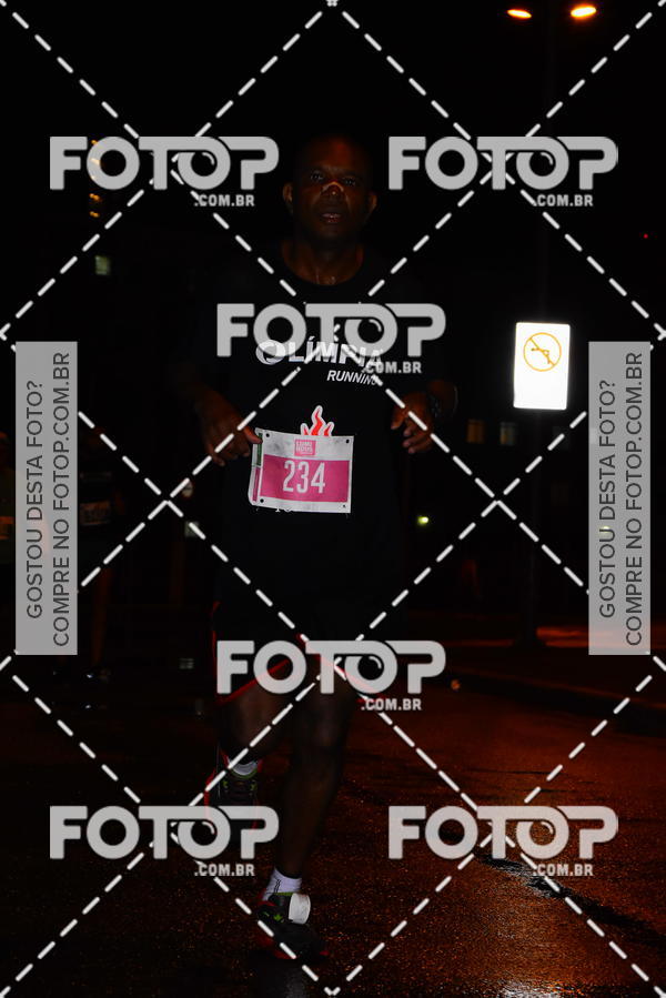 Buy your photos of the eventLuminous Run on Fotop