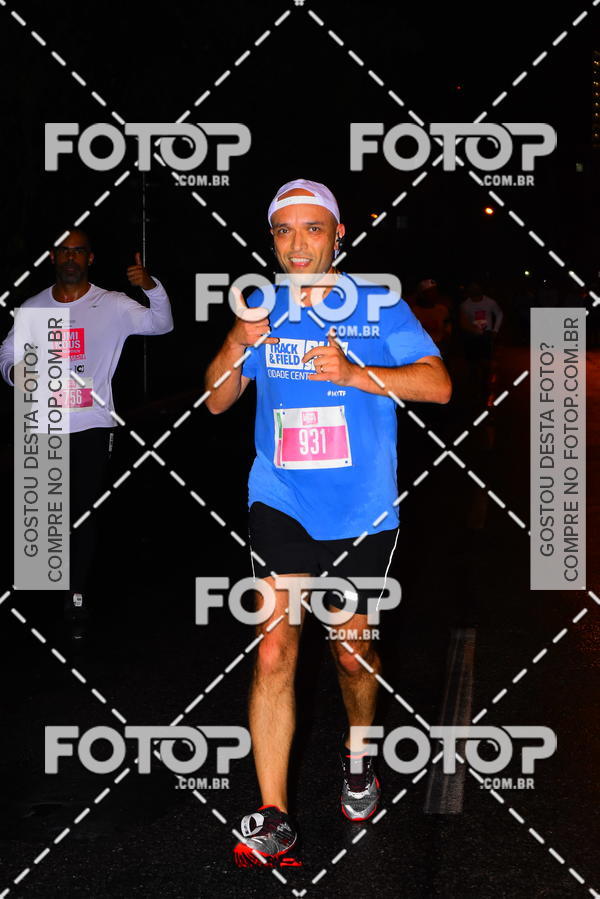 Buy your photos of the eventLuminous Run on Fotop