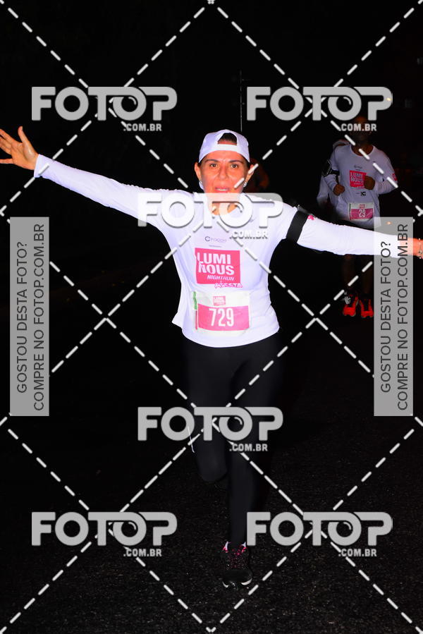 Buy your photos of the eventLuminous Run on Fotop