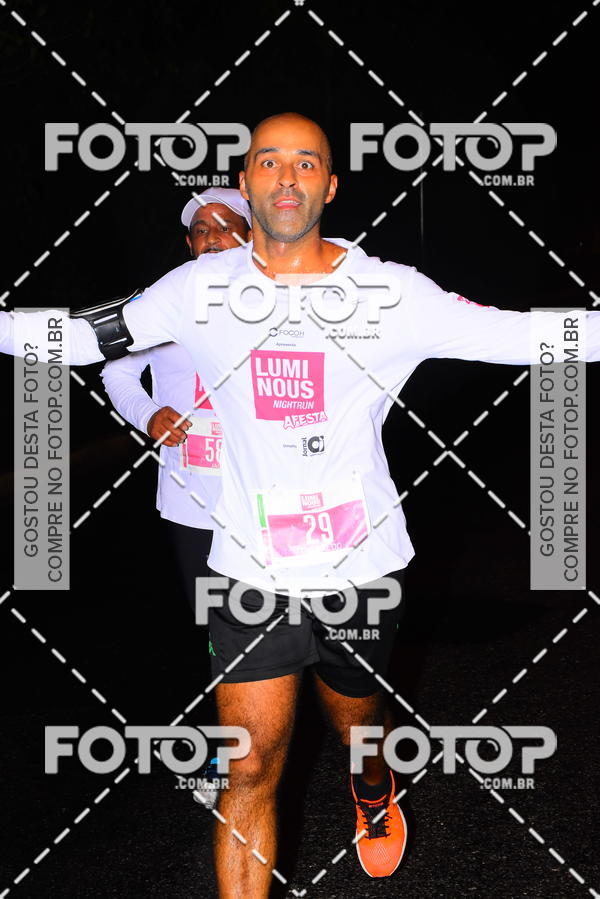 Buy your photos of the eventLuminous Run on Fotop