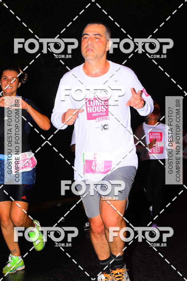 Buy your photos of the eventLuminous Run on Fotop