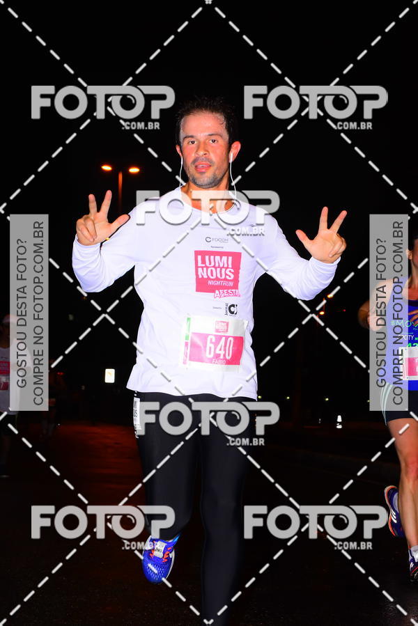 Buy your photos of the eventLuminous Run on Fotop