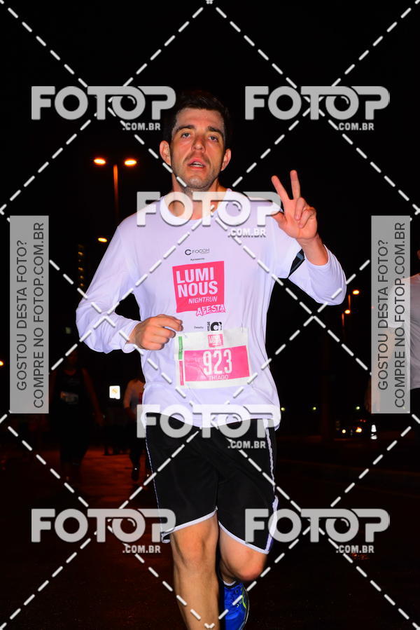 Buy your photos of the eventLuminous Run on Fotop