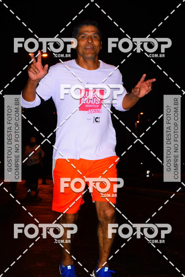 Buy your photos of the eventLuminous Run on Fotop