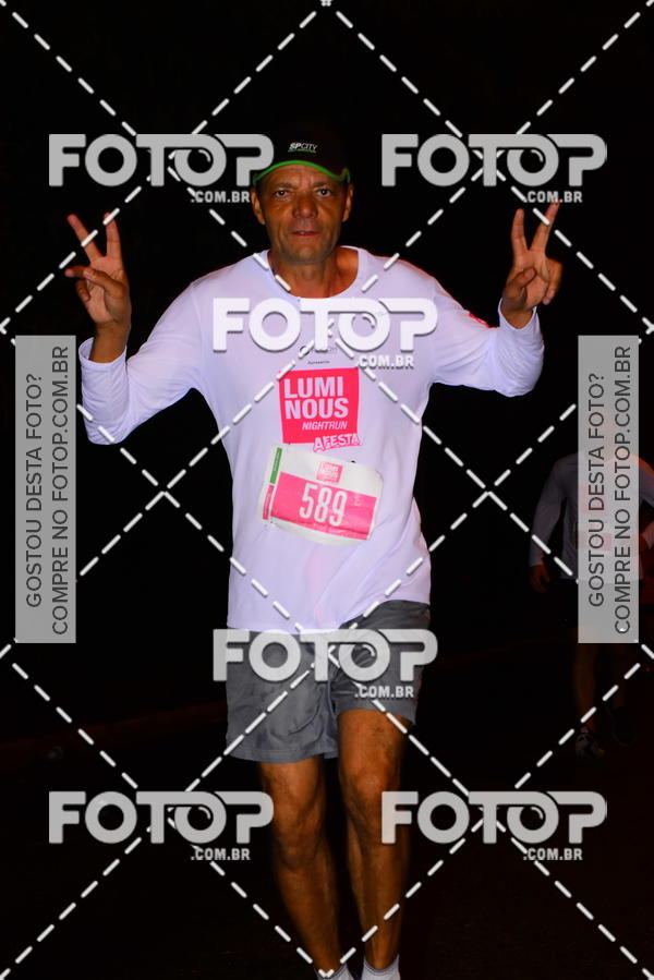 Buy your photos of the eventLuminous Run on Fotop