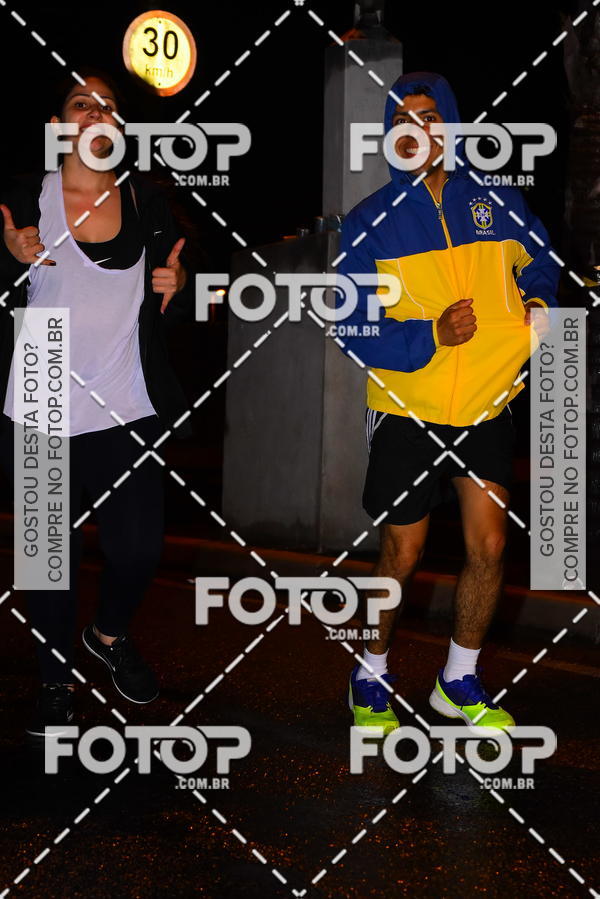 Buy your photos of the eventLuminous Run on Fotop