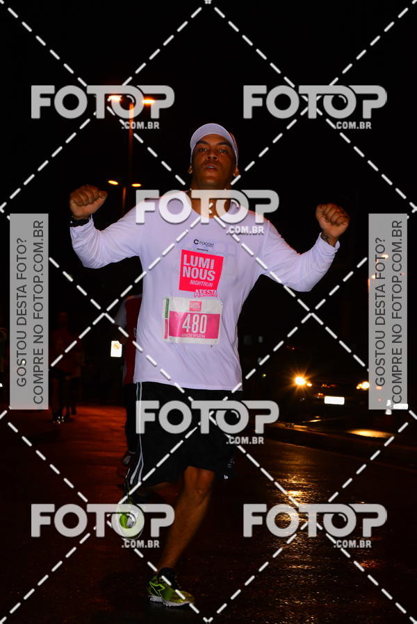 Buy your photos of the eventLuminous Run on Fotop