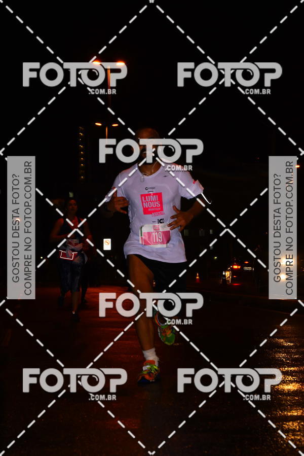 Buy your photos of the eventLuminous Run on Fotop