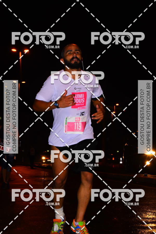 Buy your photos of the eventLuminous Run on Fotop