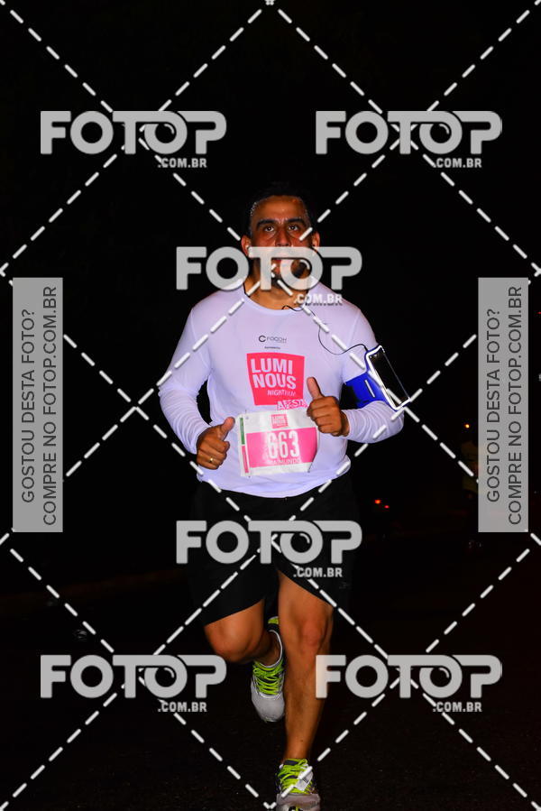 Buy your photos of the eventLuminous Run on Fotop