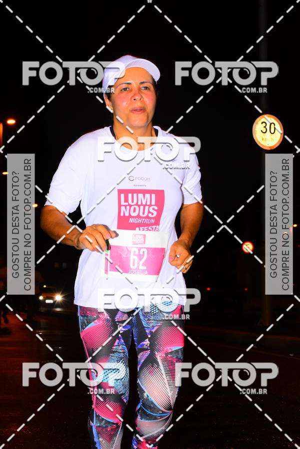 Buy your photos of the eventLuminous Run on Fotop