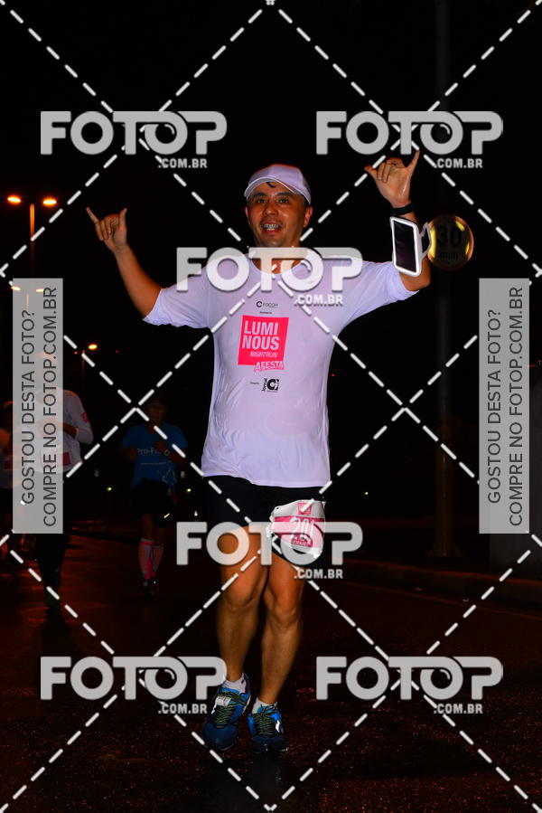 Buy your photos of the eventLuminous Run on Fotop