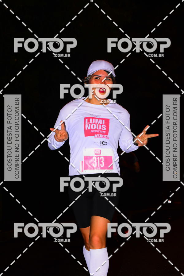 Buy your photos of the eventLuminous Run on Fotop