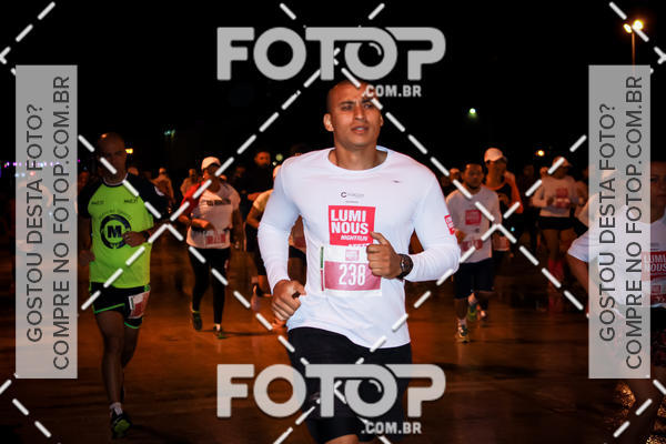 Buy your photos of the eventLuminous Run on Fotop