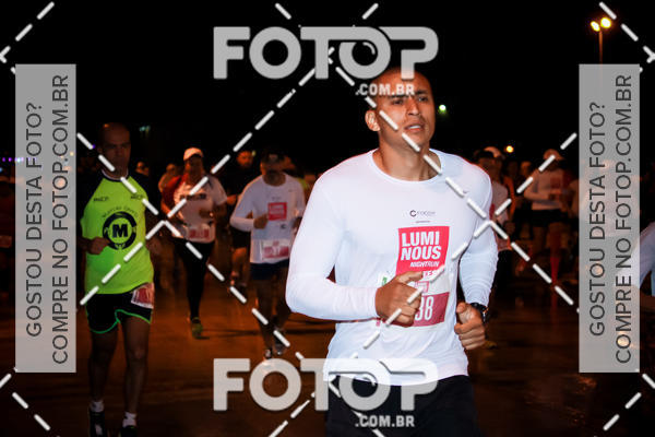 Buy your photos of the eventLuminous Run on Fotop