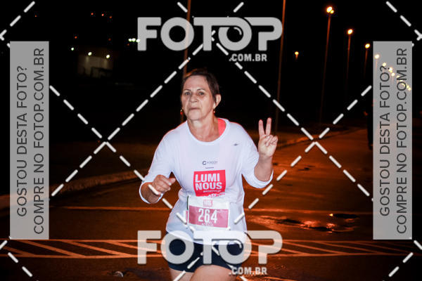 Buy your photos of the eventLuminous Run on Fotop