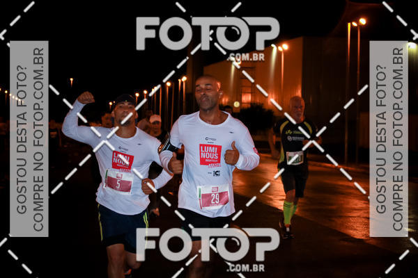 Buy your photos of the eventLuminous Run on Fotop