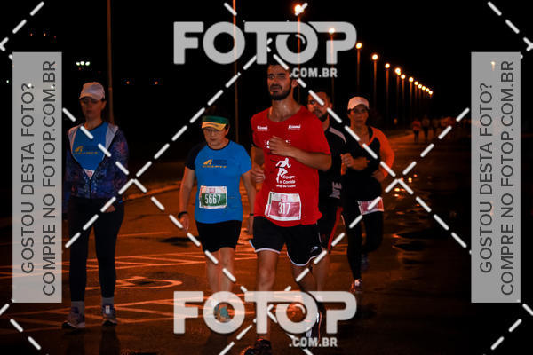 Buy your photos of the eventLuminous Run on Fotop