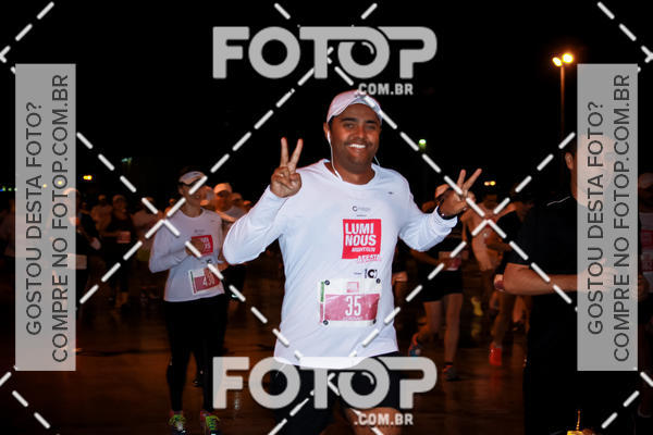 Buy your photos of the eventLuminous Run on Fotop