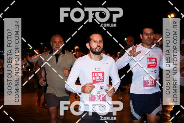 Buy your photos of the eventLuminous Run on Fotop