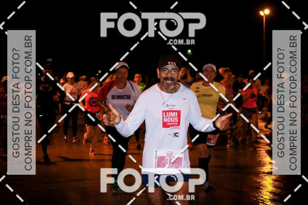 Buy your photos of the eventLuminous Run on Fotop
