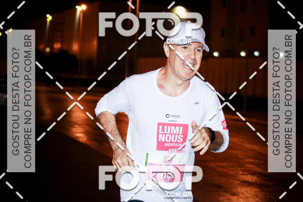 Buy your photos of the eventLuminous Run on Fotop