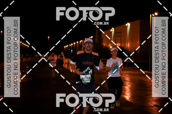 Buy your photos of the eventLuminous Run on Fotop