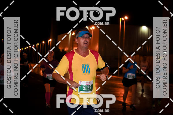 Buy your photos of the eventLuminous Run on Fotop