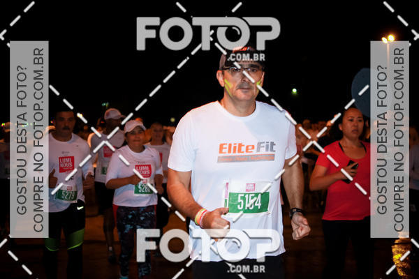 Buy your photos of the eventLuminous Run on Fotop