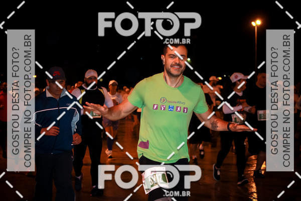 Buy your photos of the eventLuminous Run on Fotop