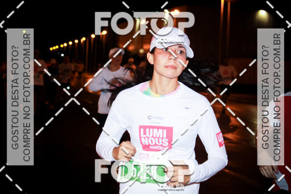 Buy your photos of the eventLuminous Run on Fotop