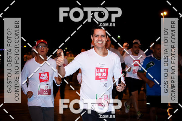 Buy your photos of the eventLuminous Run on Fotop