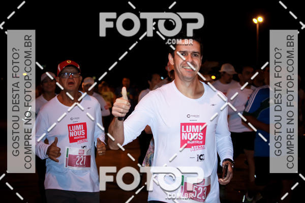 Buy your photos of the eventLuminous Run on Fotop