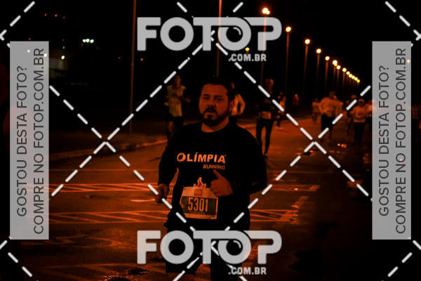Buy your photos of the eventLuminous Run on Fotop