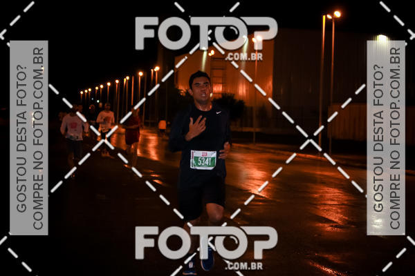 Buy your photos of the eventLuminous Run on Fotop