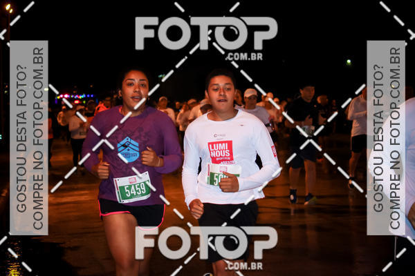 Buy your photos of the eventLuminous Run on Fotop